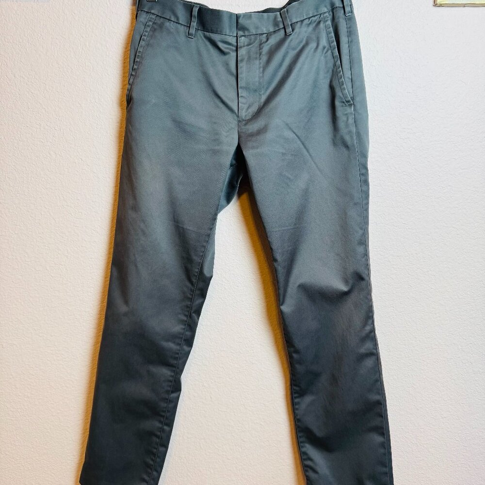 Bonobos Gray Weekday Warrior Thursday Slim Fit Dress Pants 31 x 30. Grey